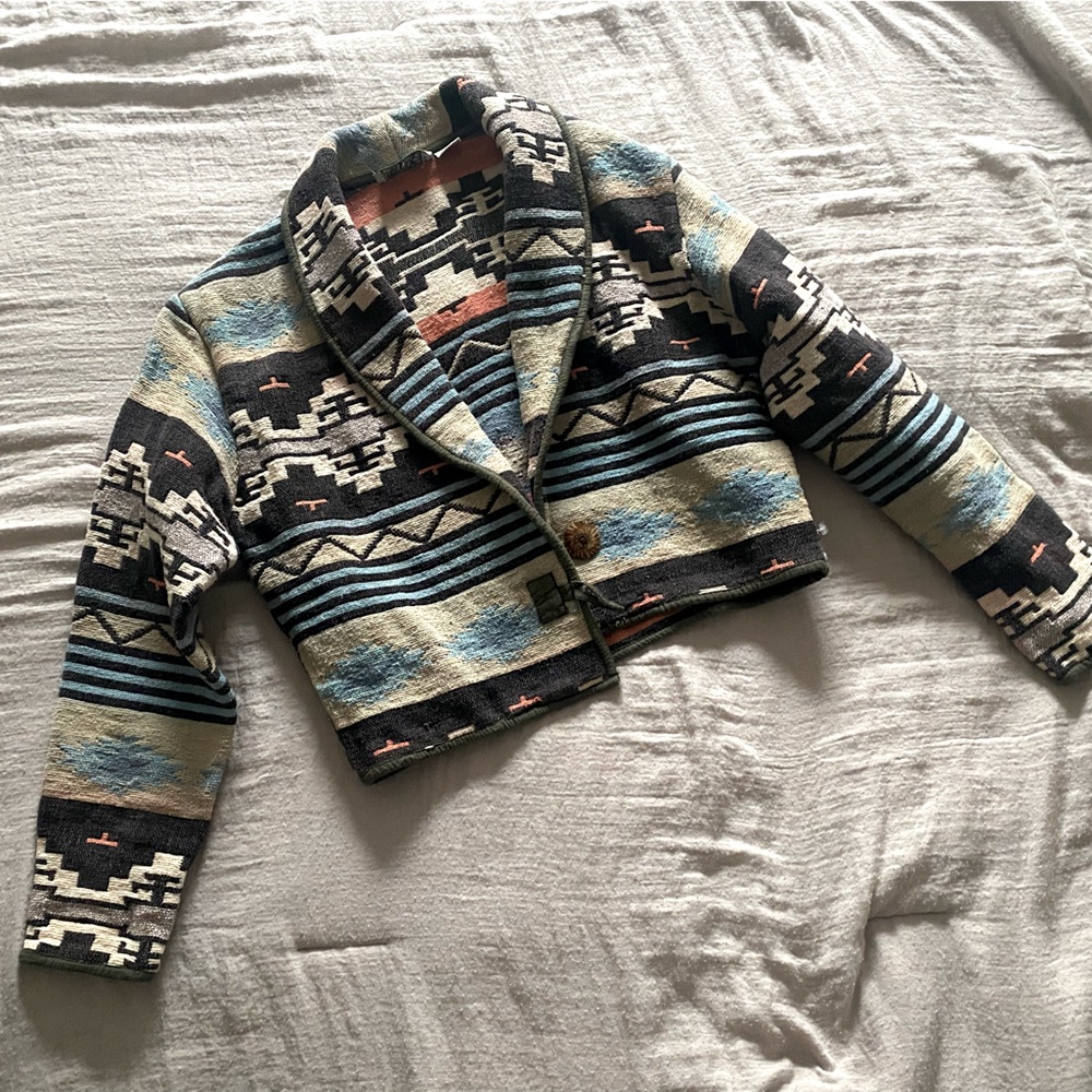 Patterned Crop Coat